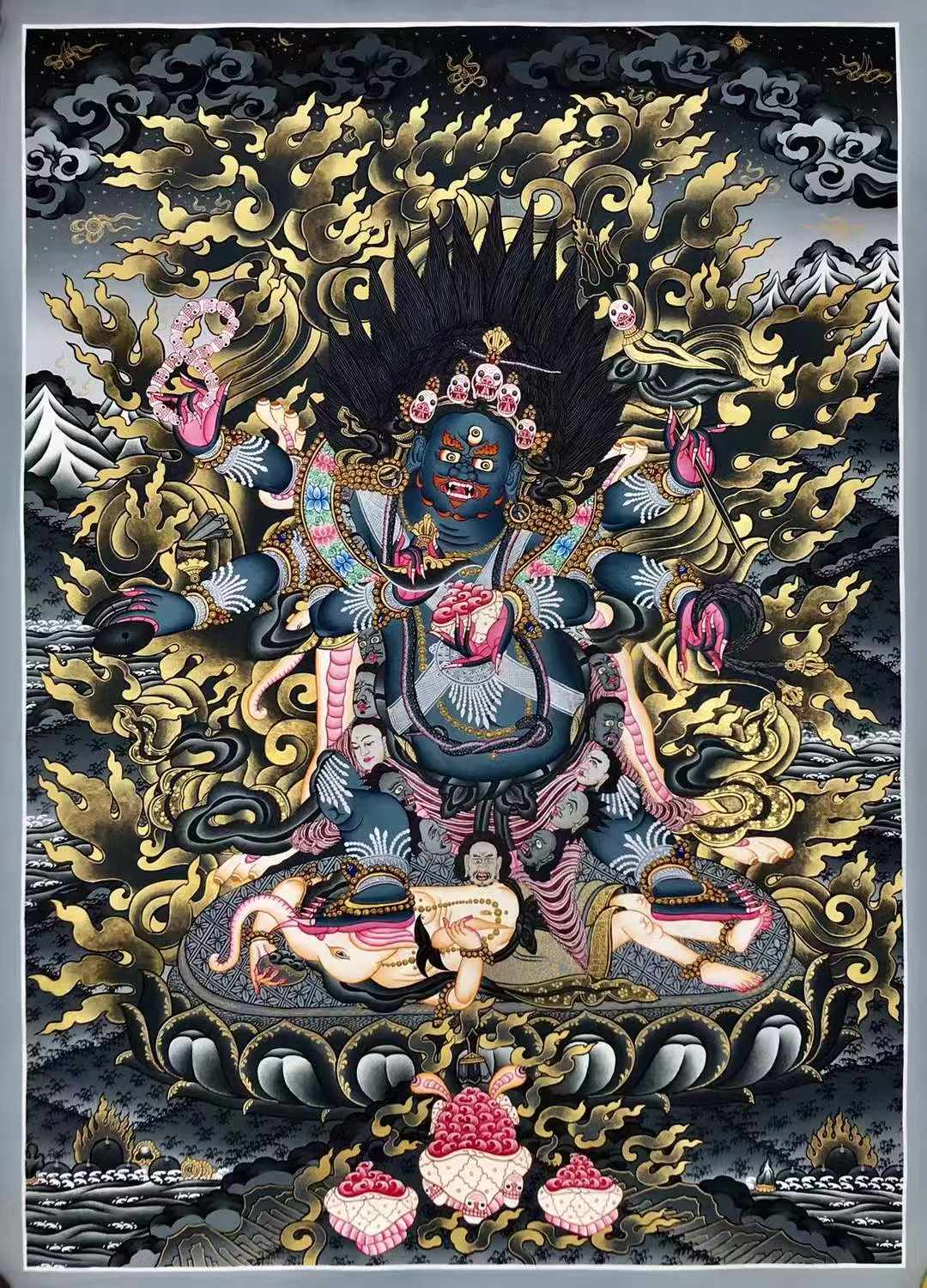 【收藏唐卡】《大黑天》堆金工藝（圖2-3可見斑駁）凸金工藝 非常少見稀有。