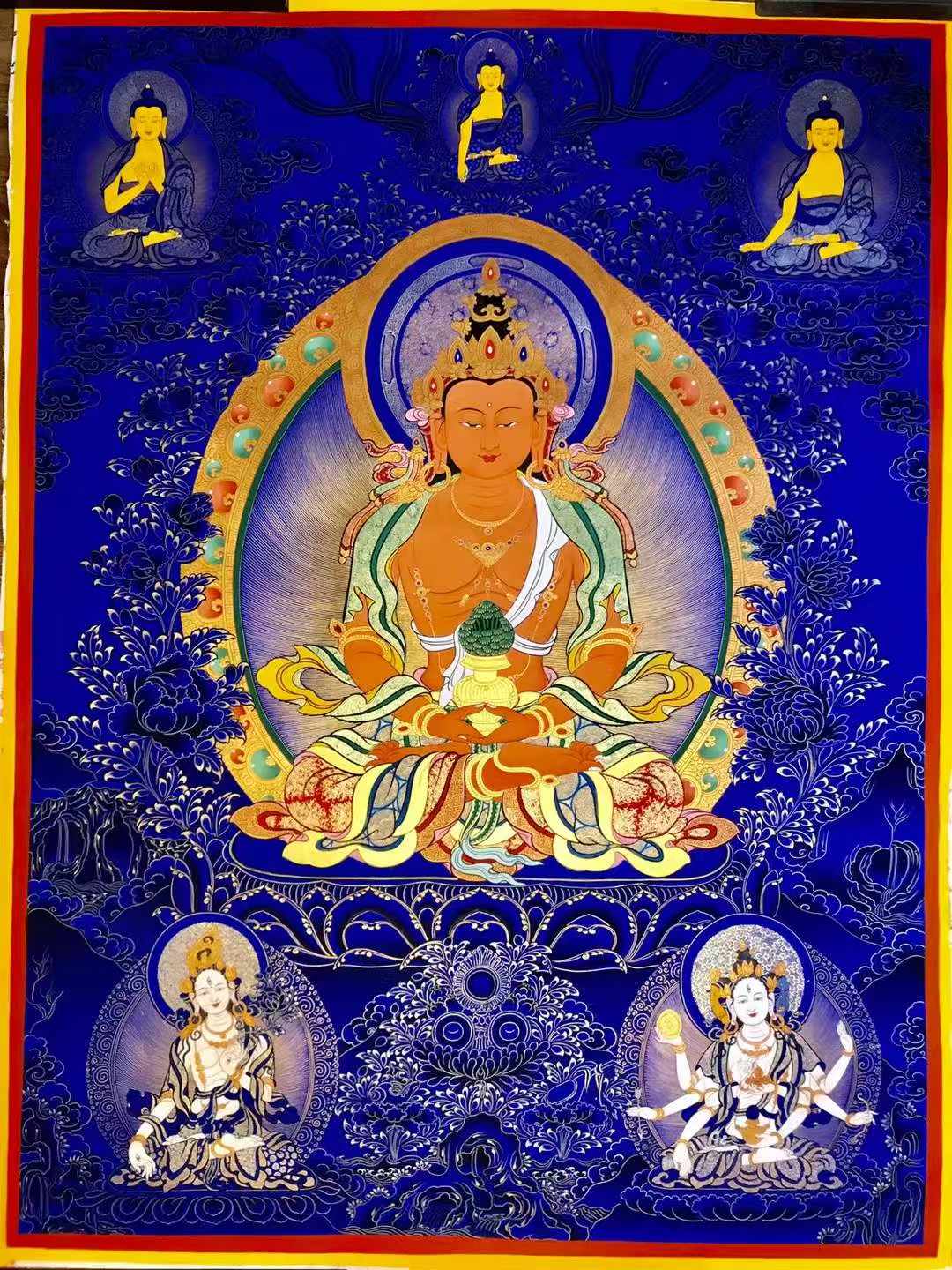 【中国热贡唐卡艺术】 收藏级热贡精品《长寿佛》100-70CM 左右。